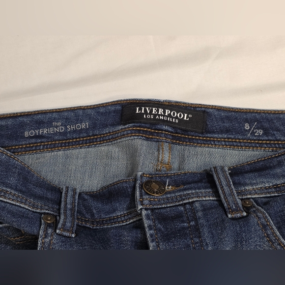 Liverpool Jeans Company The Keeper Boyfriend Frayed Denim Short Womens Size 8/29 - Picture 5 of 11
